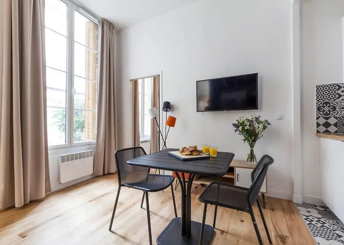 Center - Stylish In Le Marais, 4pax
